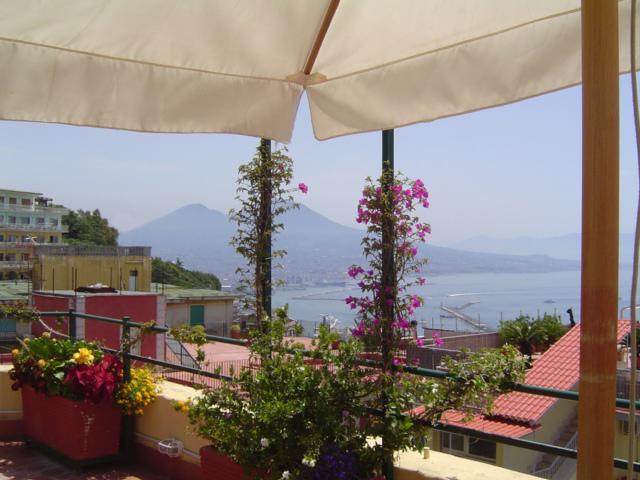 Una Terrazza Sul Golfo Napoli Dış mekan fotoğraf